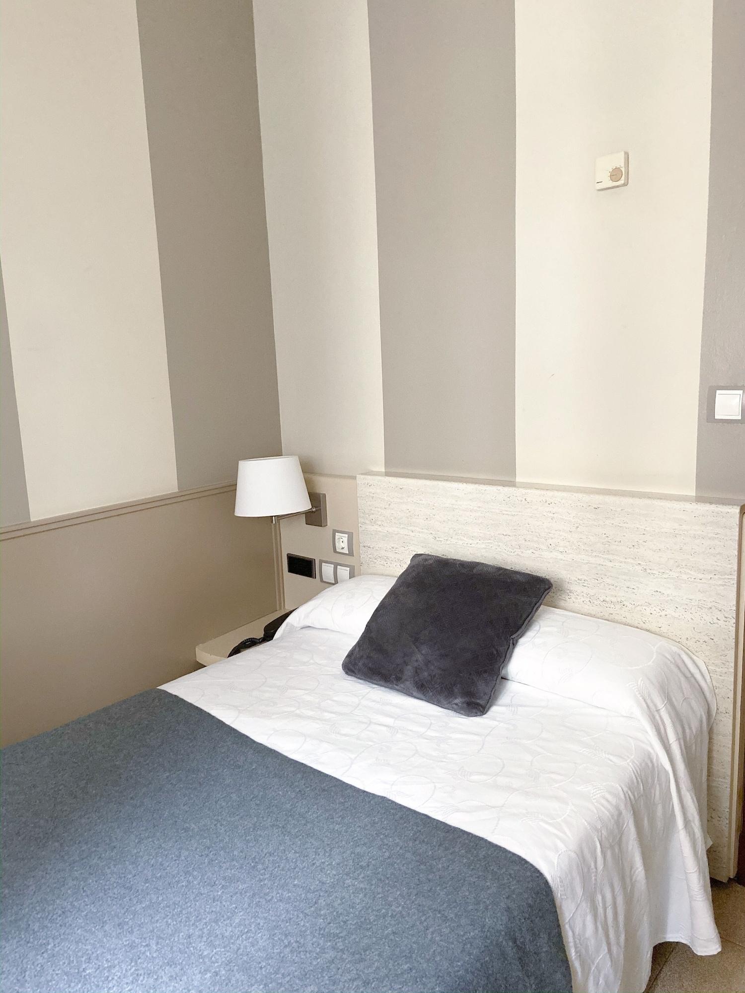 Hotel Rio Arga Zaragoza Dış mekan fotoğraf