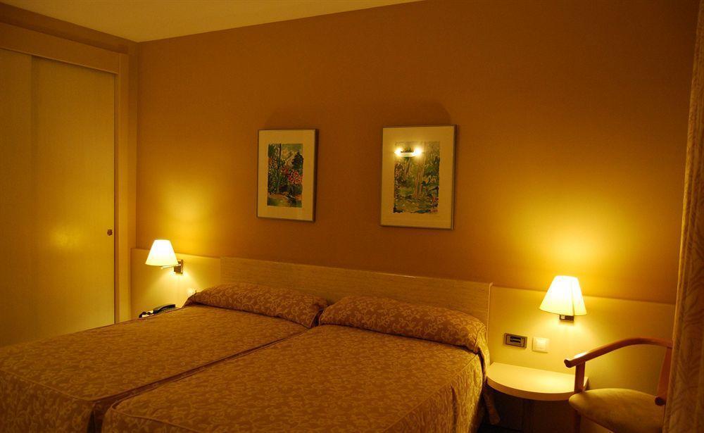 Hotel Rio Arga Zaragoza Dış mekan fotoğraf