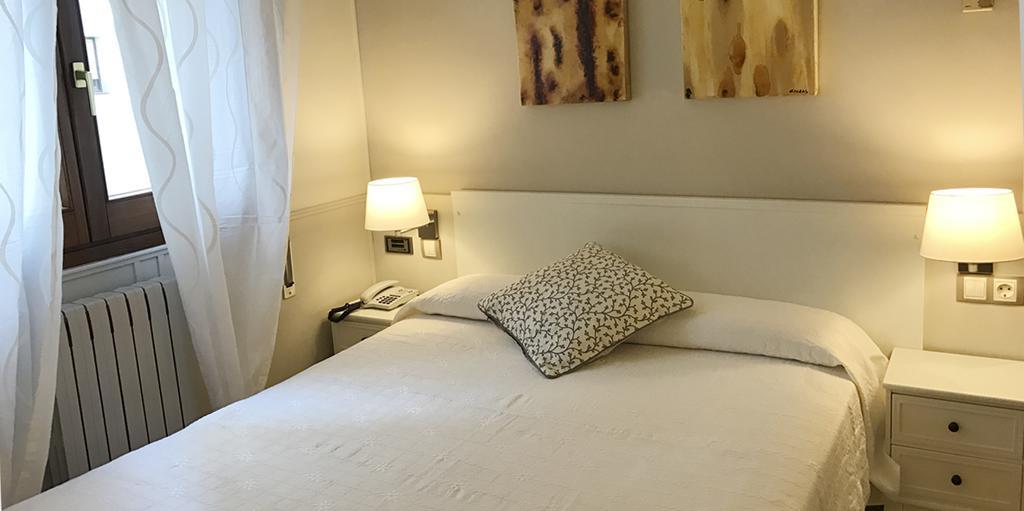 Hotel Rio Arga Zaragoza Dış mekan fotoğraf