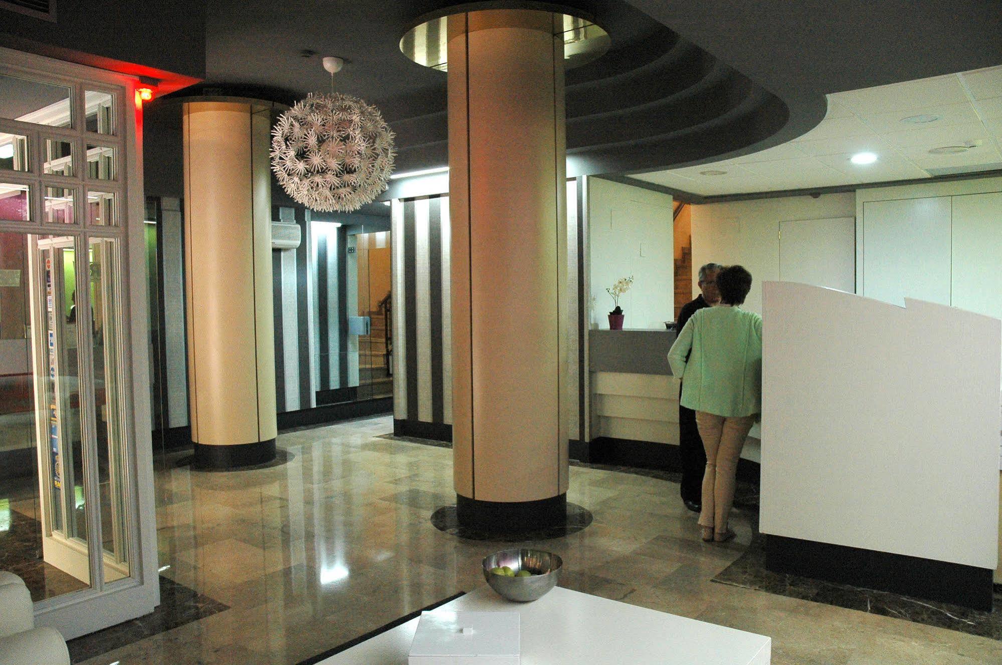 Hotel Rio Arga Zaragoza Dış mekan fotoğraf