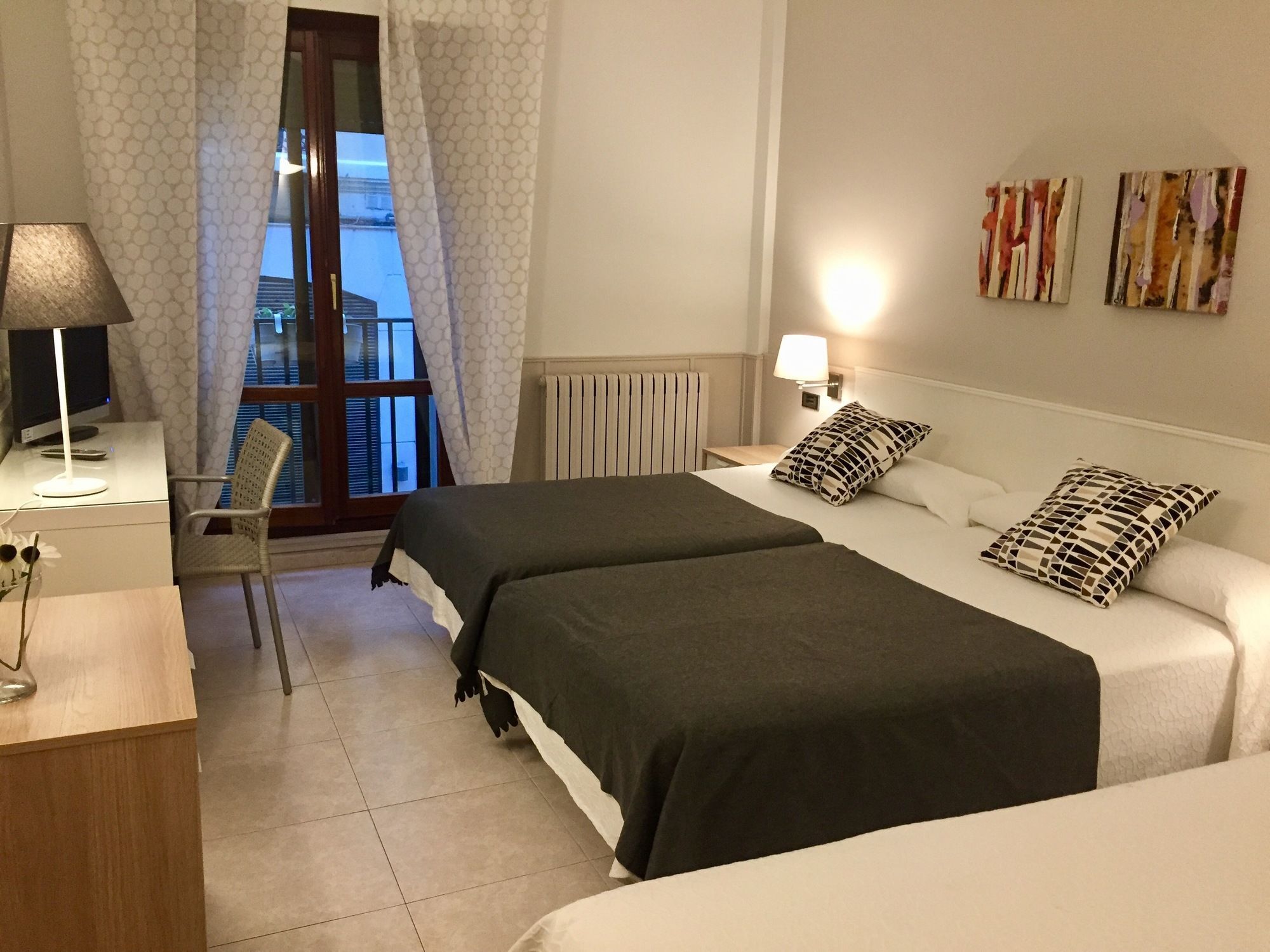 Hotel Rio Arga Zaragoza Dış mekan fotoğraf