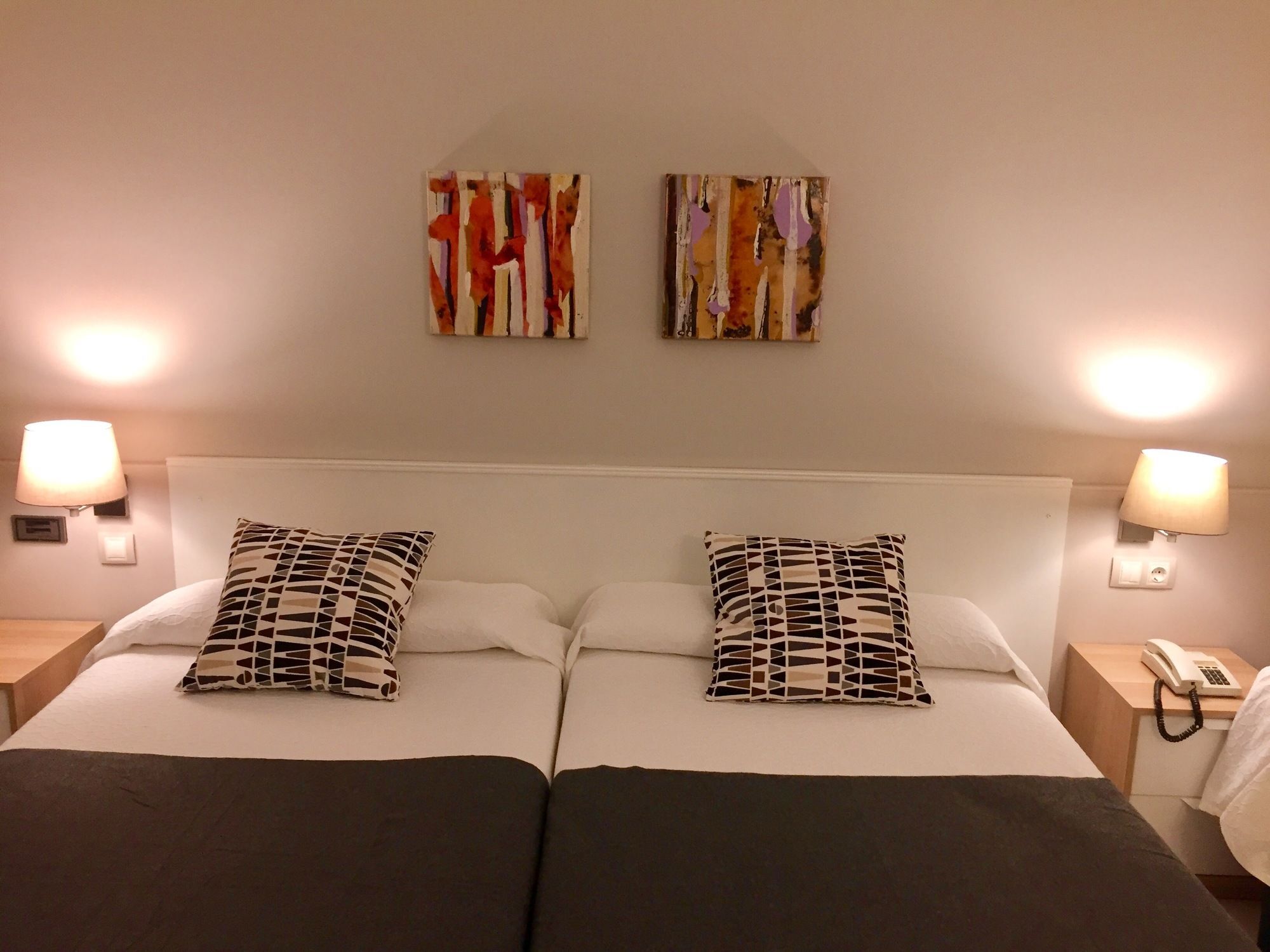 Hotel Rio Arga Zaragoza Dış mekan fotoğraf